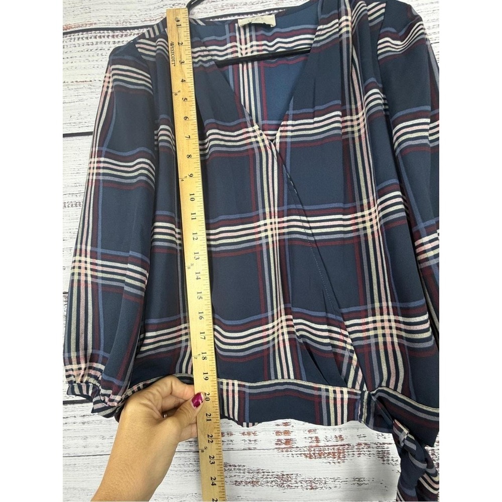 LOFT plaid blouse in a classic‎ navy with tie detail - Picture 4 of 6